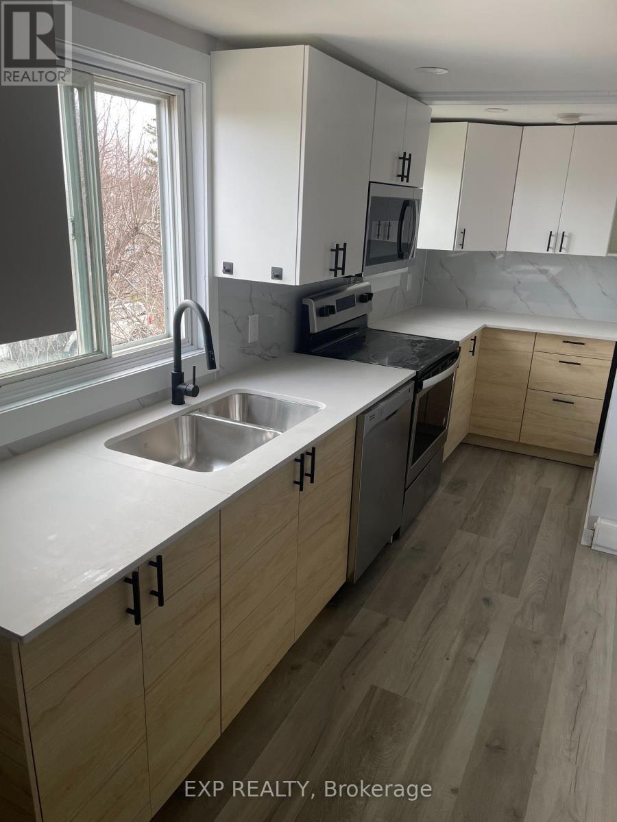 












460 REGENT STREET

,
Hawkesbury,




Ontario
K6A1G3

