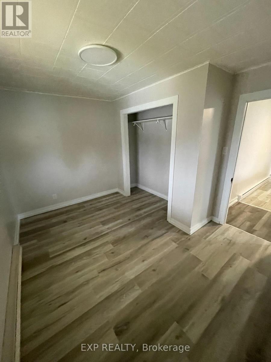 












460 REGENT STREET

,
Hawkesbury,




Ontario
K6A1G3

