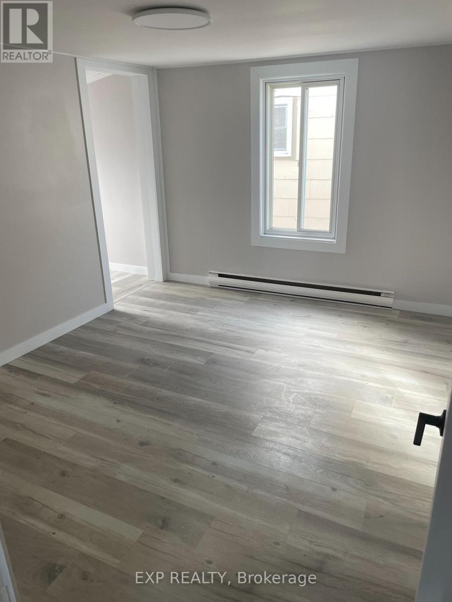 












460 REGENT STREET

,
Hawkesbury,




Ontario
K6A1G3

