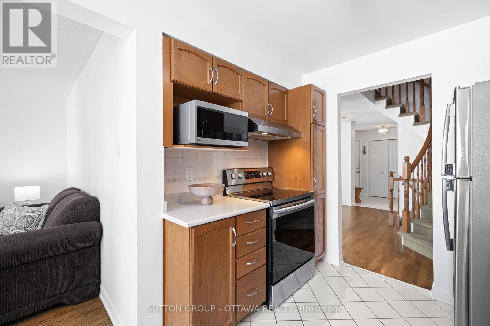 












45 REDPATH DRIVE

,
Ottawa,




Ontario
K2G6E4

