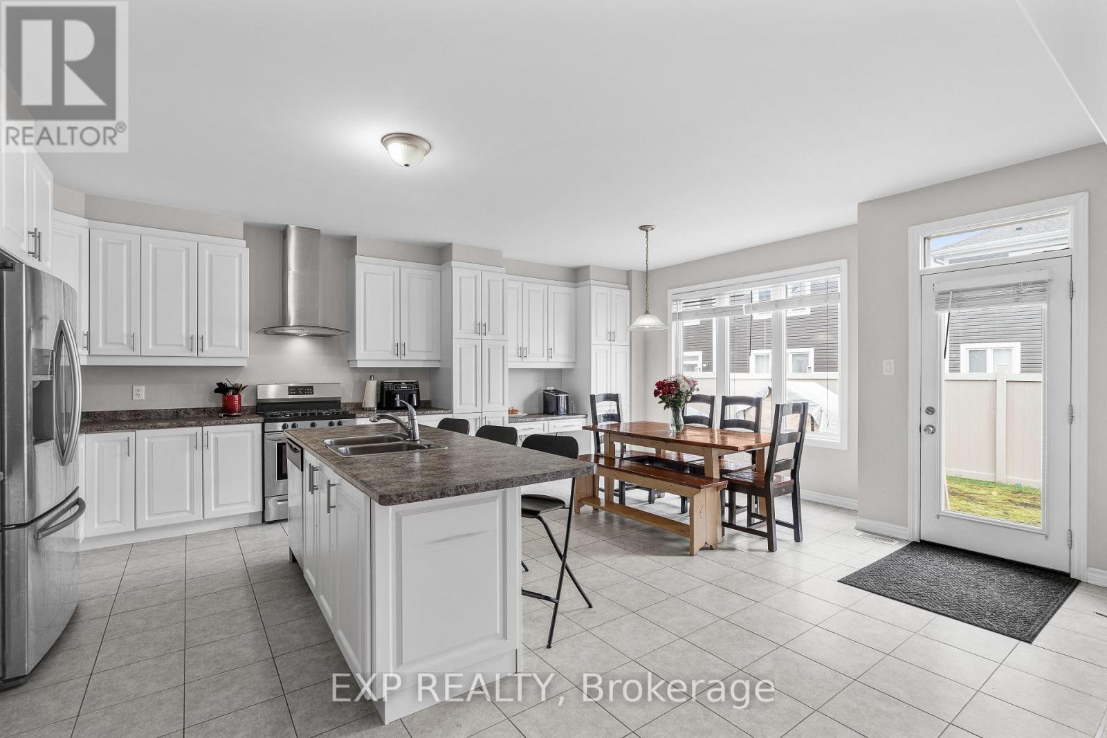 












206 PONDEROSA STREET

,
Ottawa,




Ontario
K2V0J6

