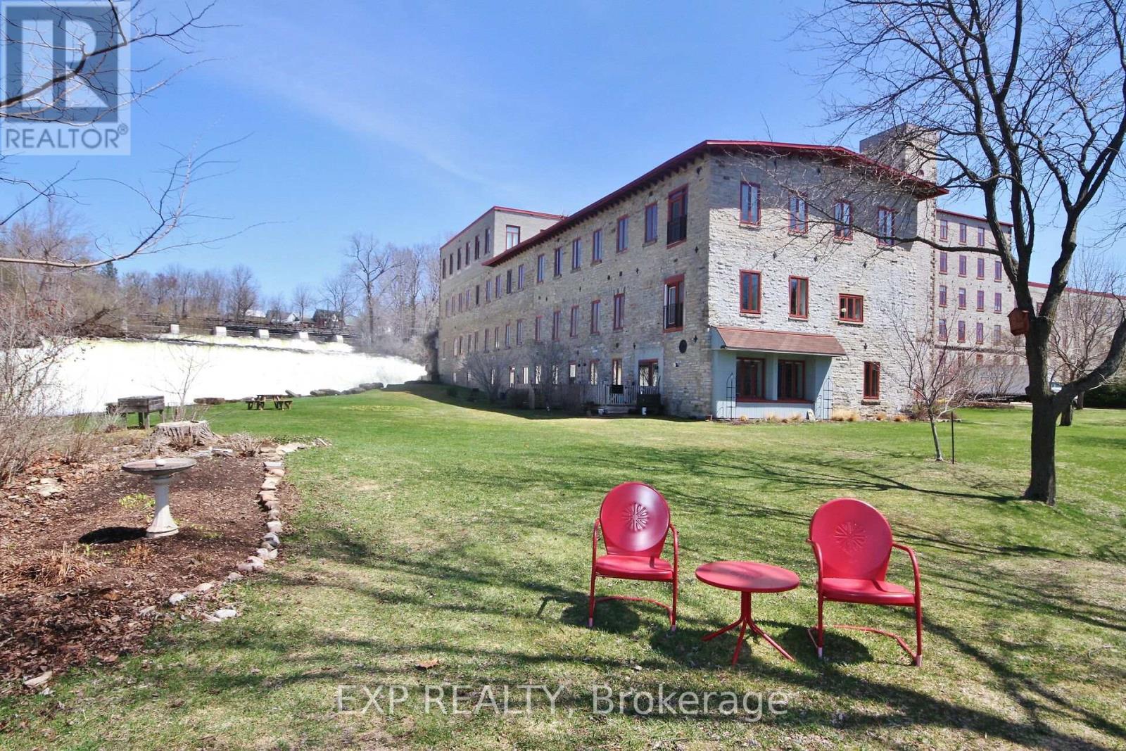 












410 - 1 ROSAMOND STREET E

,
Mississippi Mills,




Ontario
K0A1A0

