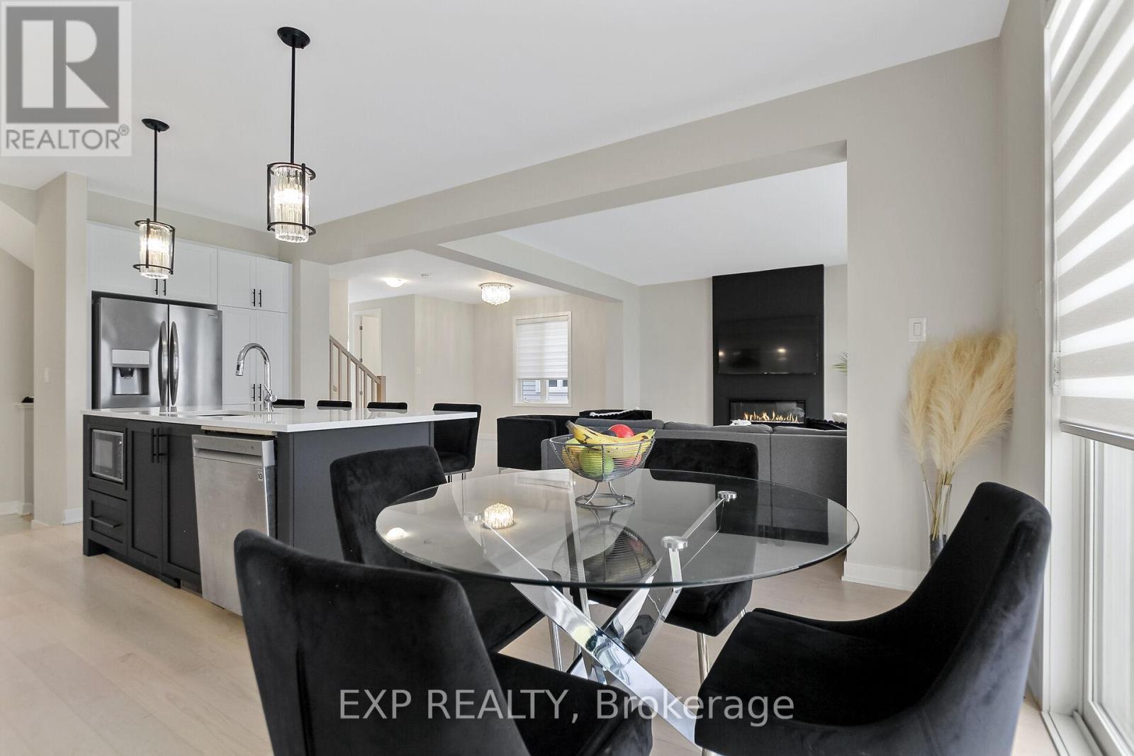 












224 PURSUIT TERRACE

,
Ottawa,




Ontario
K0A2Z0

