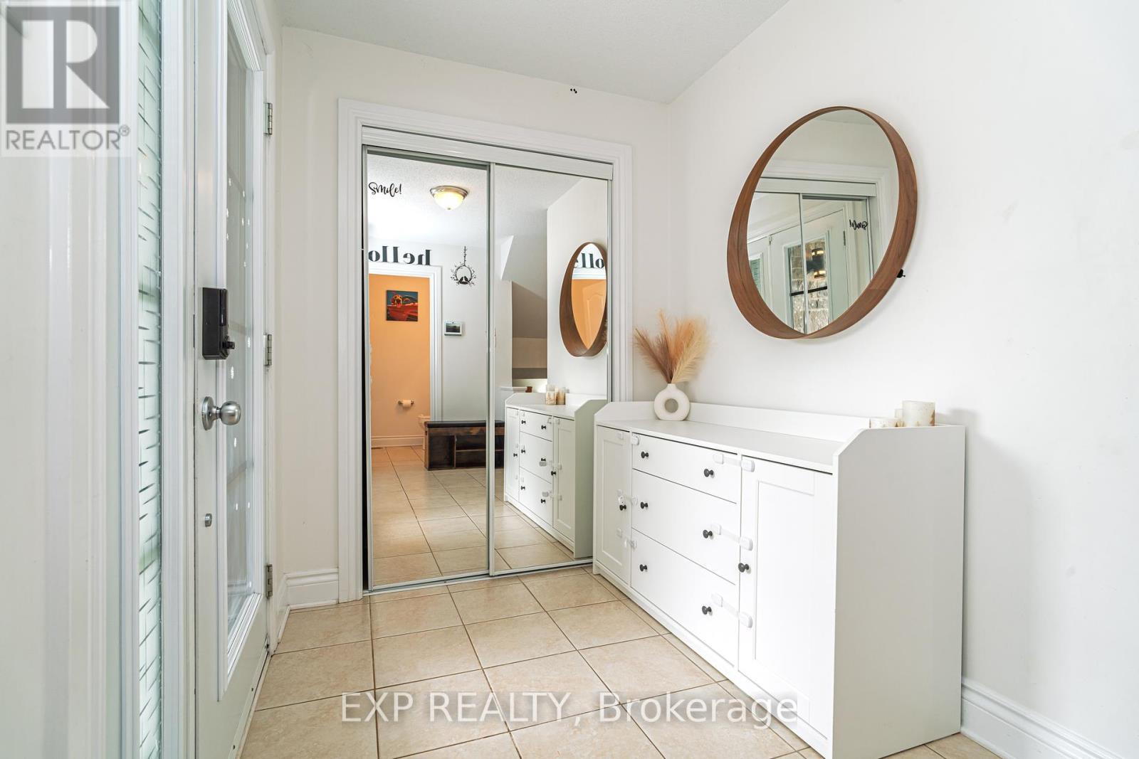 












2353 MARBLE CRESCENT

,
Clarence-Rockland,




Ontario
K4K0H1

