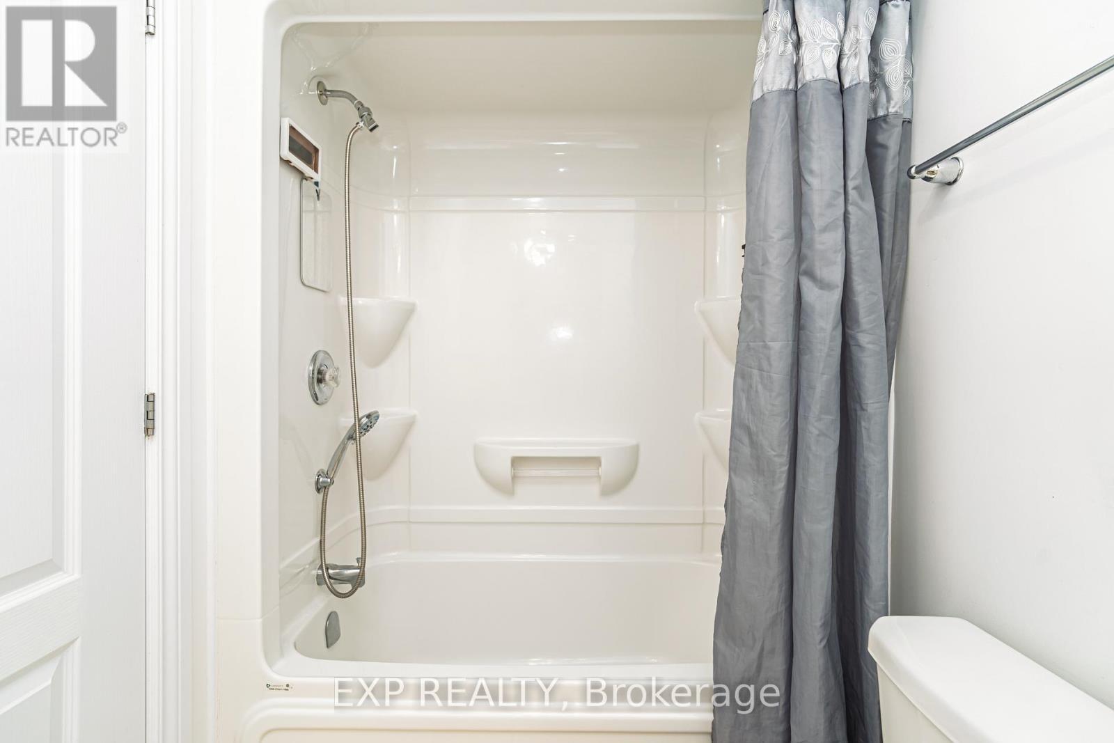 












2353 MARBLE CRESCENT

,
Clarence-Rockland,




Ontario
K4K0H1

