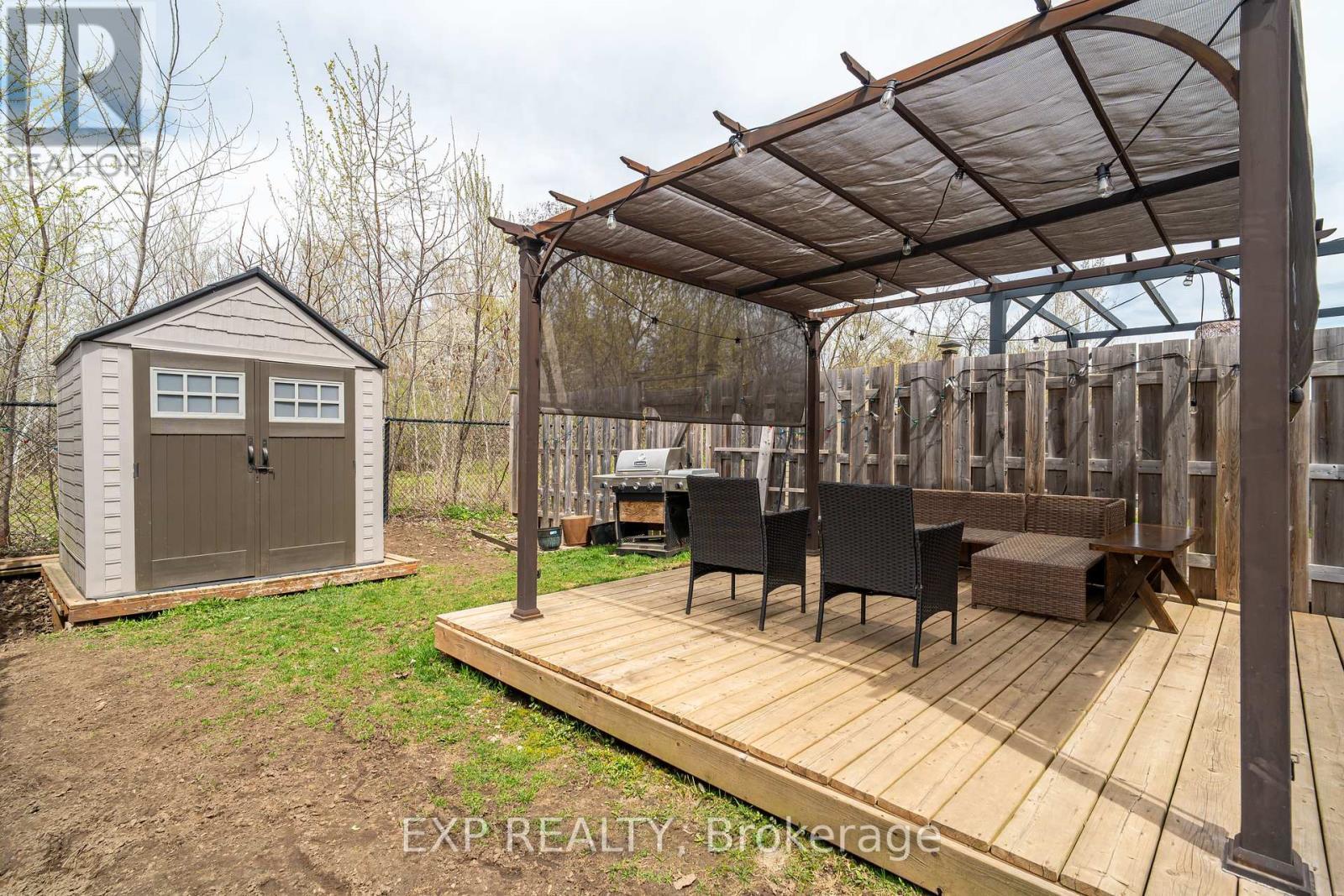 












2353 MARBLE CRESCENT

,
Clarence-Rockland,




Ontario
K4K0H1

