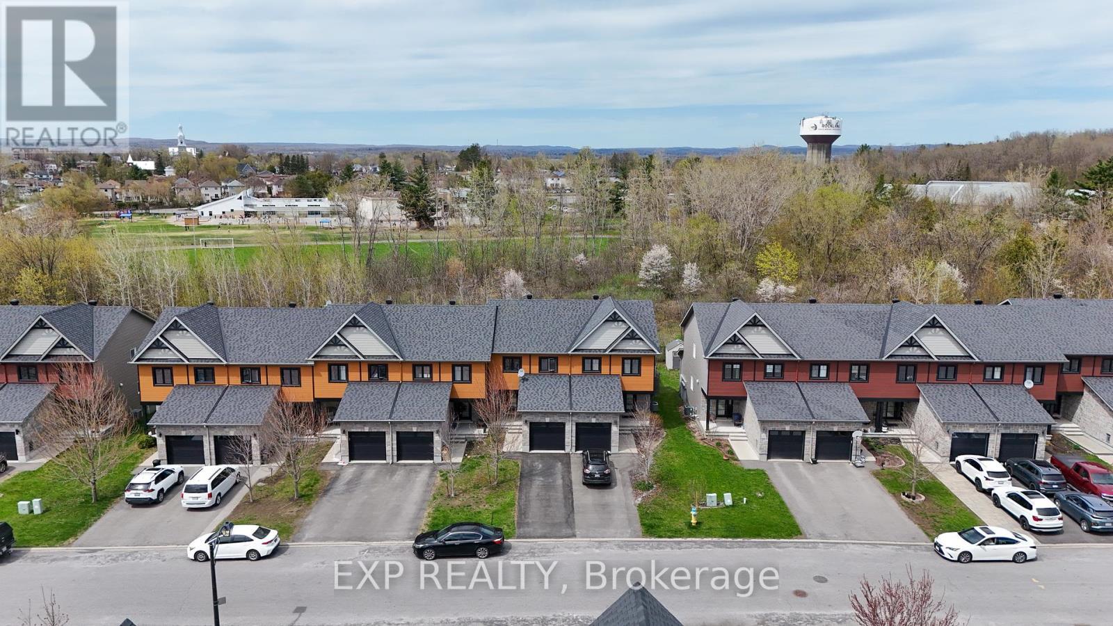 












2353 MARBLE CRESCENT

,
Clarence-Rockland,




Ontario
K4K0H1

