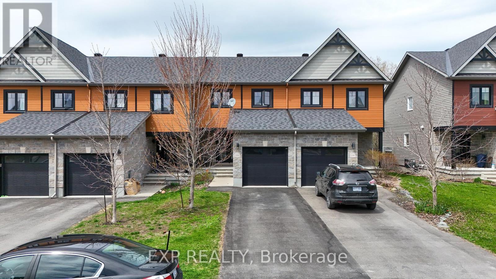 












2353 MARBLE CRESCENT

,
Clarence-Rockland,




Ontario
K4K0H1

