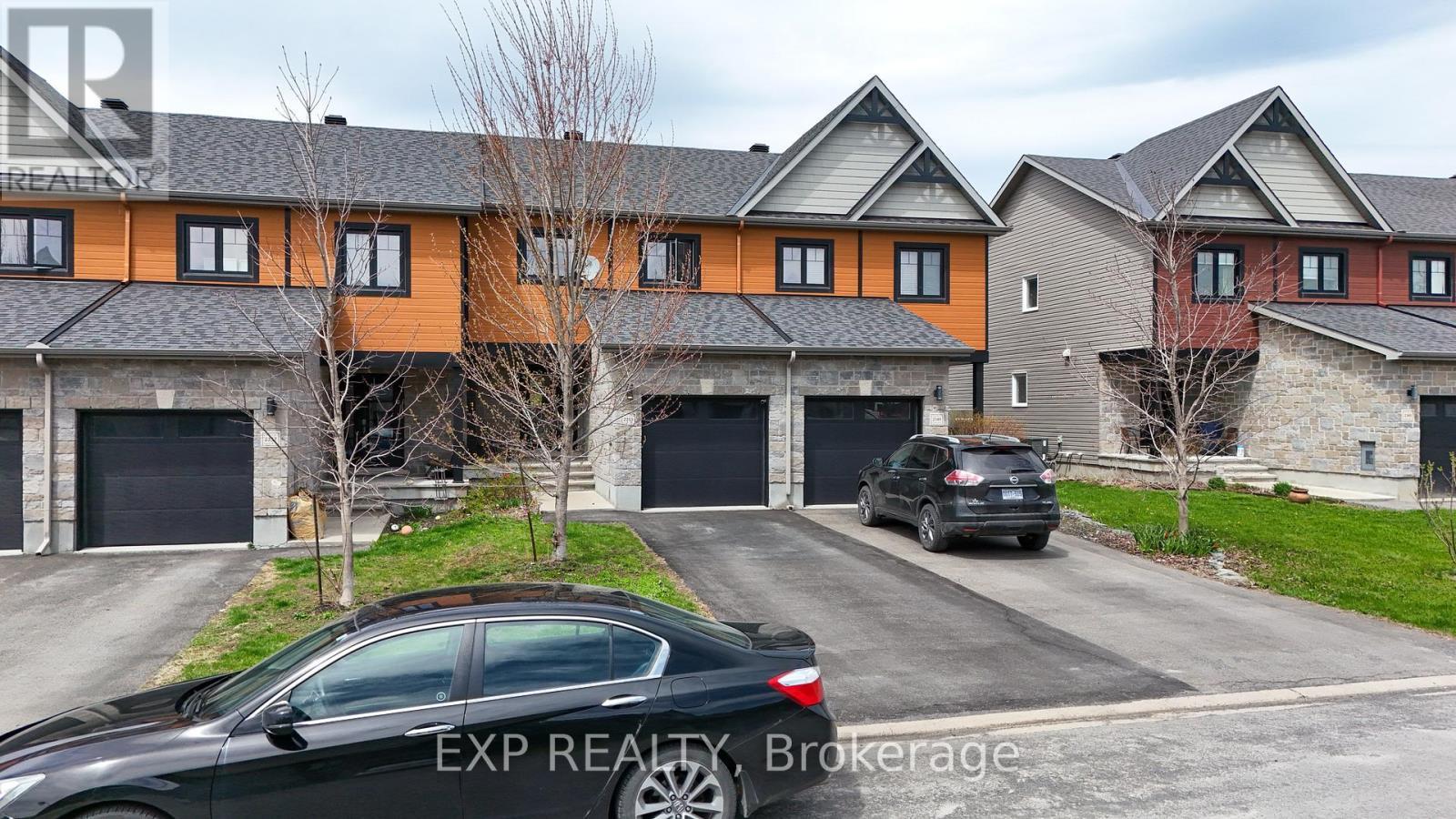 












2353 MARBLE CRESCENT

,
Clarence-Rockland,




Ontario
K4K0H1

