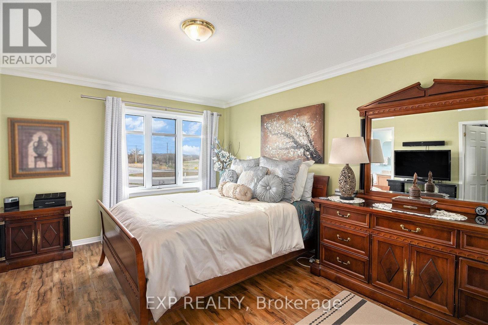 












258 TRAIL SIDE CIRCLE

,
Ottawa,




Ontario
K4A5B5

