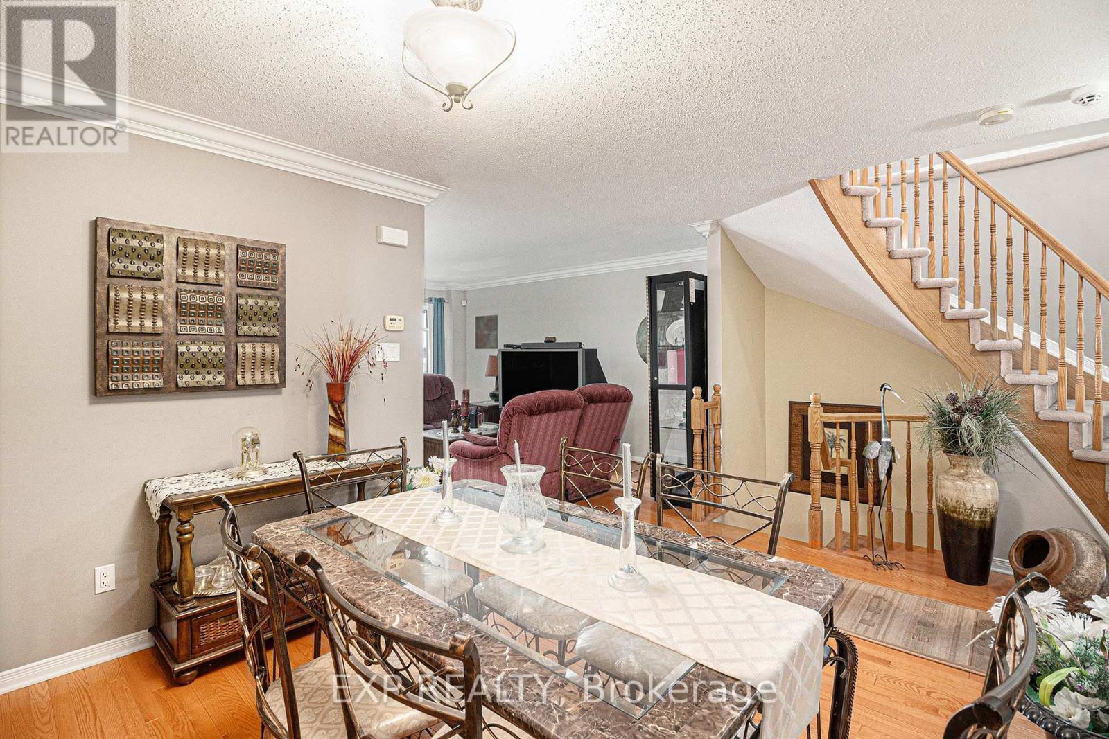 












258 TRAIL SIDE CIRCLE

,
Ottawa,




Ontario
K4A5B5

