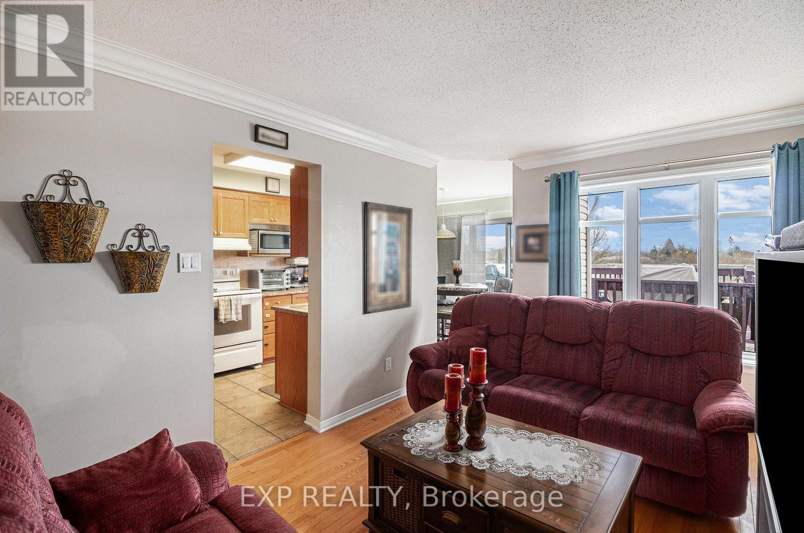 












258 TRAIL SIDE CIRCLE

,
Ottawa,




Ontario
K4A5B5

