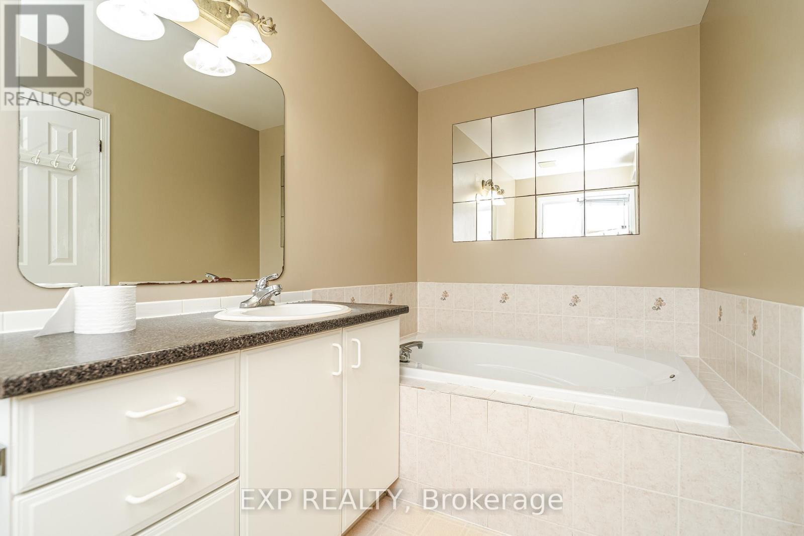 












120 LANDOVER CRESCENT

,
Ottawa,




Ontario
K2M2W4


