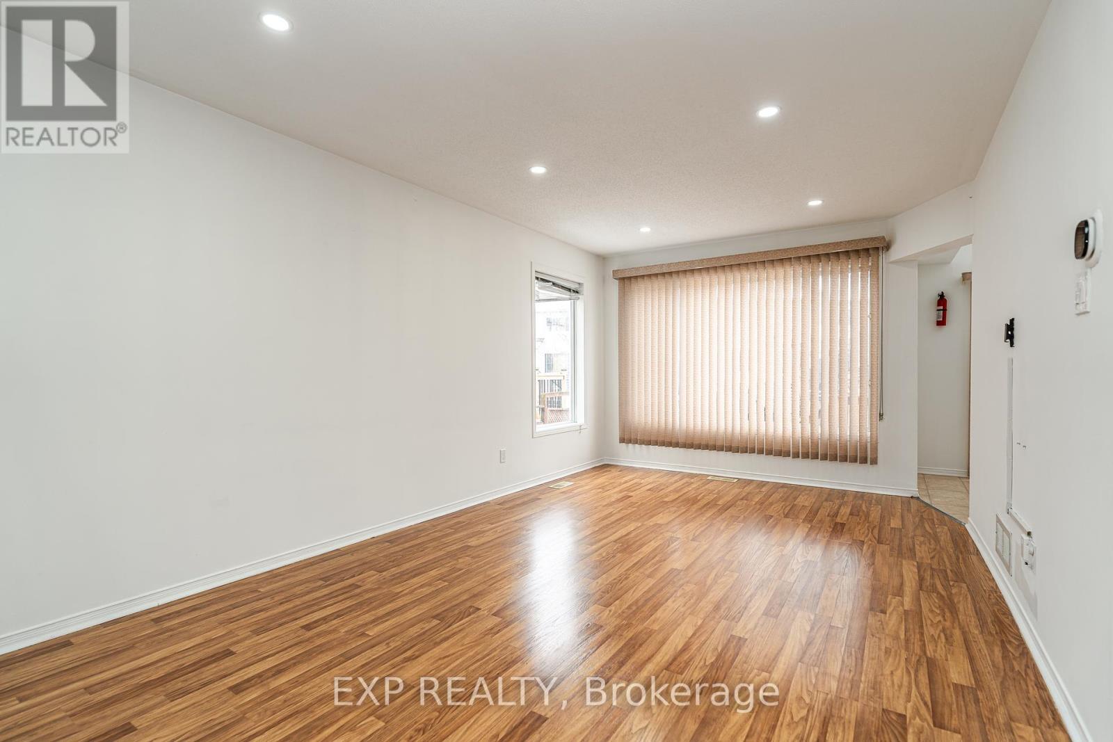 












120 LANDOVER CRESCENT

,
Ottawa,




Ontario
K2M2W4

