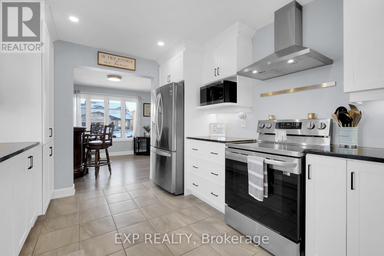 












223 STATION TRAIL

,
Russell,




Ontario
K4R0C9

