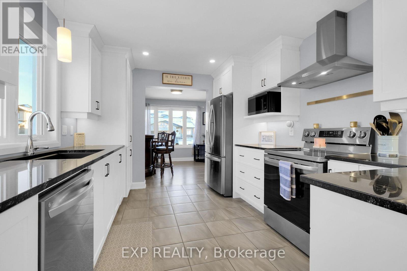 












223 STATION TRAIL

,
Russell,




Ontario
K4R0C9

