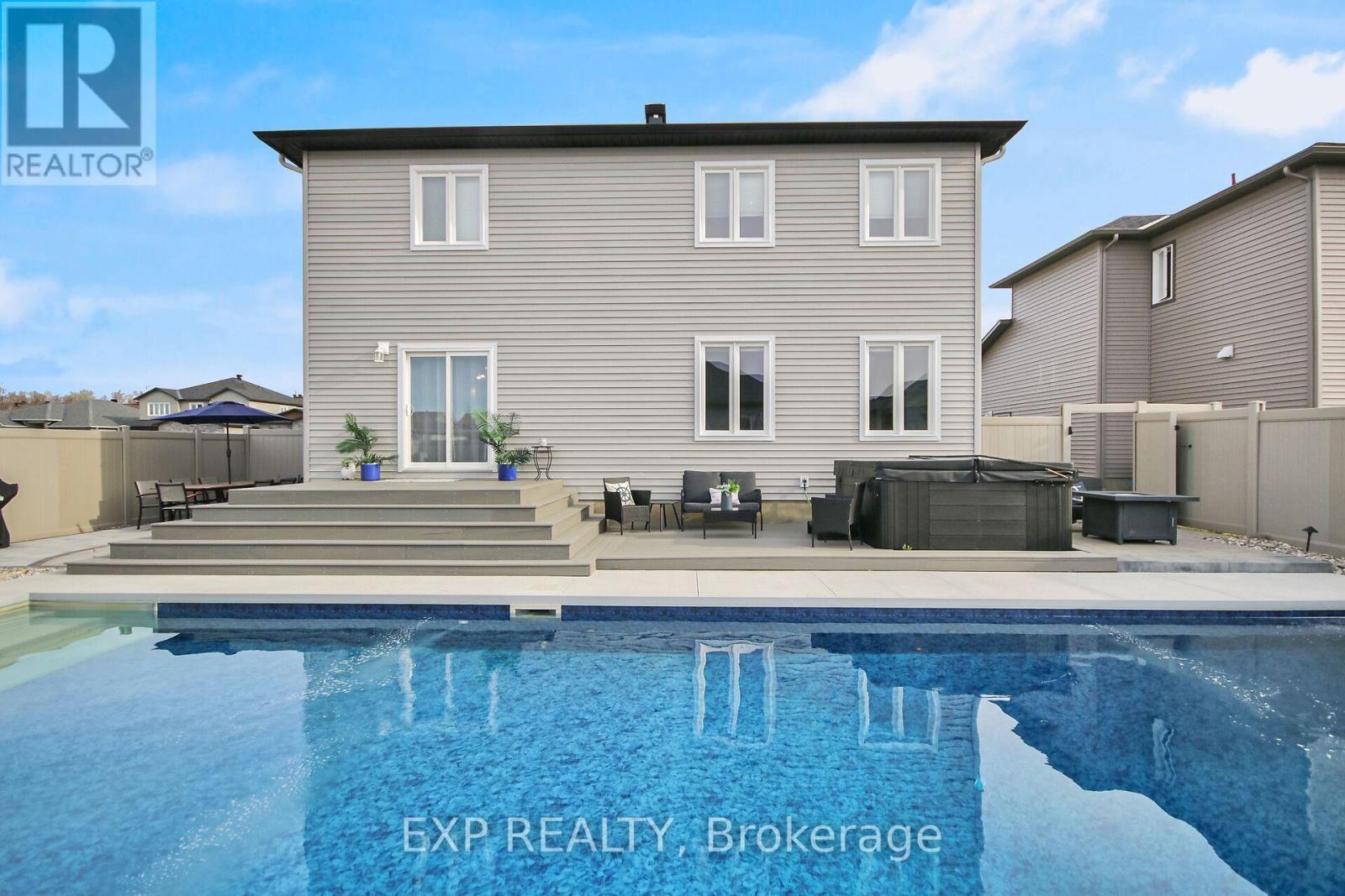 












223 STATION TRAIL

,
Russell,




Ontario
K4R0C9

