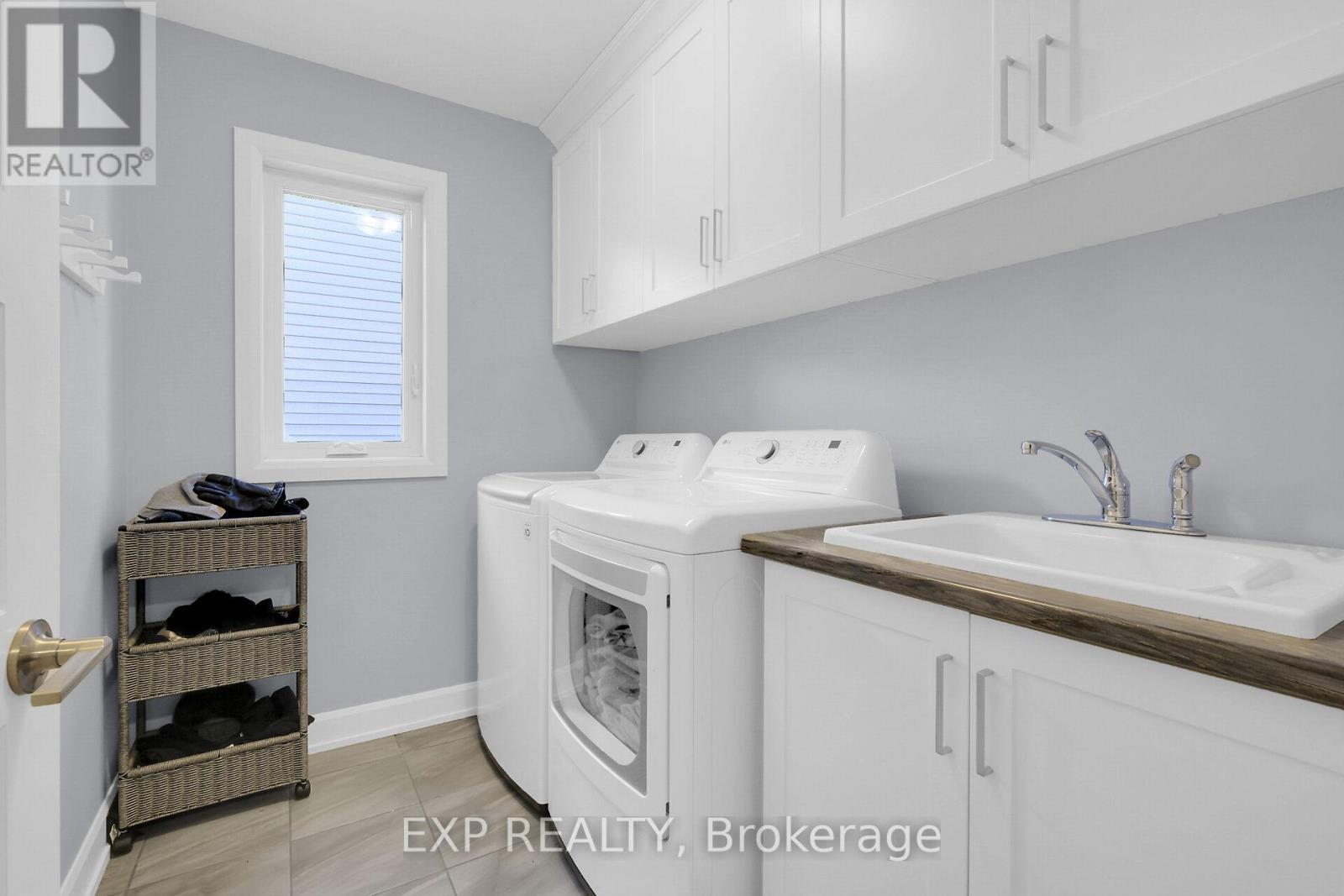 












223 STATION TRAIL

,
Russell,




Ontario
K4R0C9

