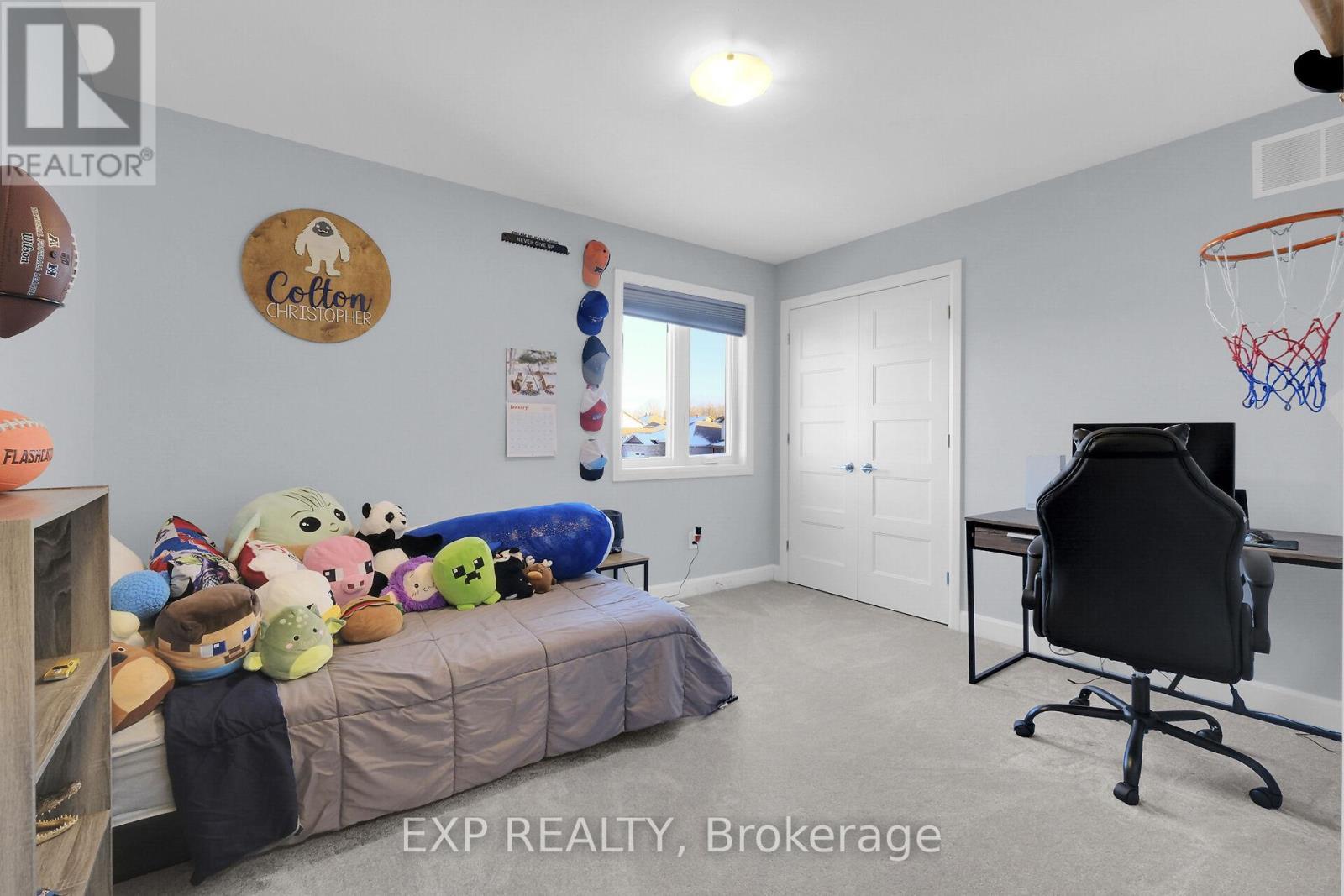 












223 STATION TRAIL

,
Russell,




Ontario
K4R0C9

