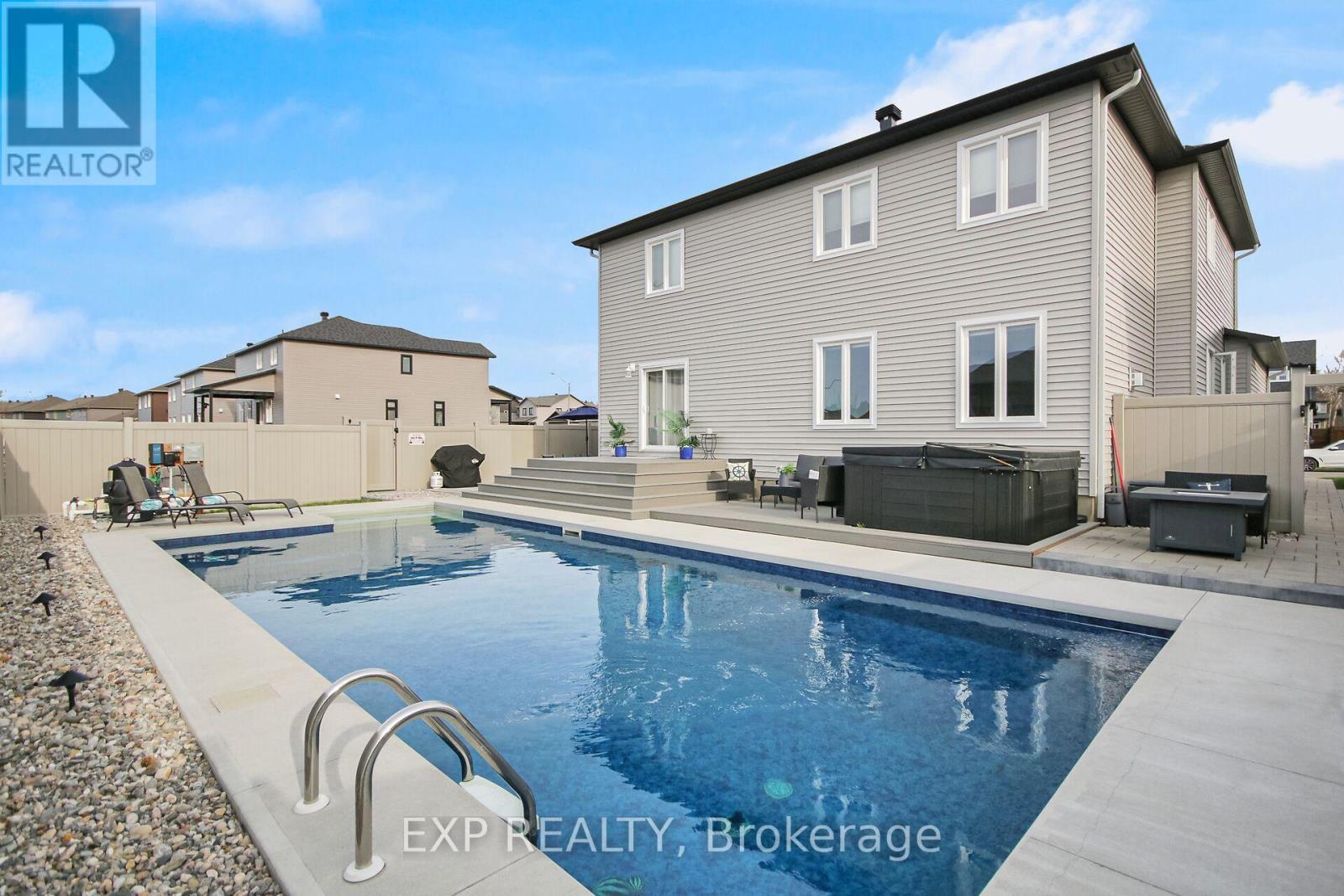 












223 STATION TRAIL

,
Russell,




Ontario
K4R0C9

