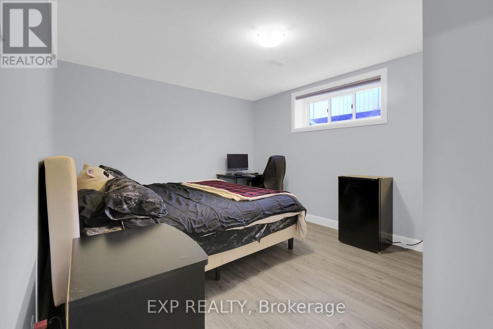 












223 STATION TRAIL

,
Russell,




Ontario
K4R0C9

