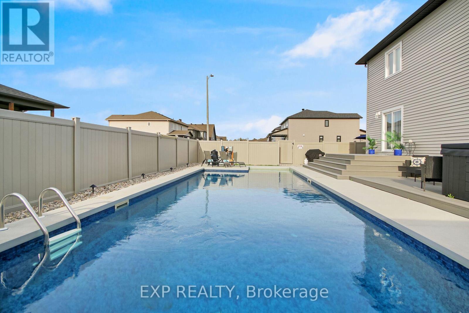 












223 STATION TRAIL

,
Russell,




Ontario
K4R0C9

