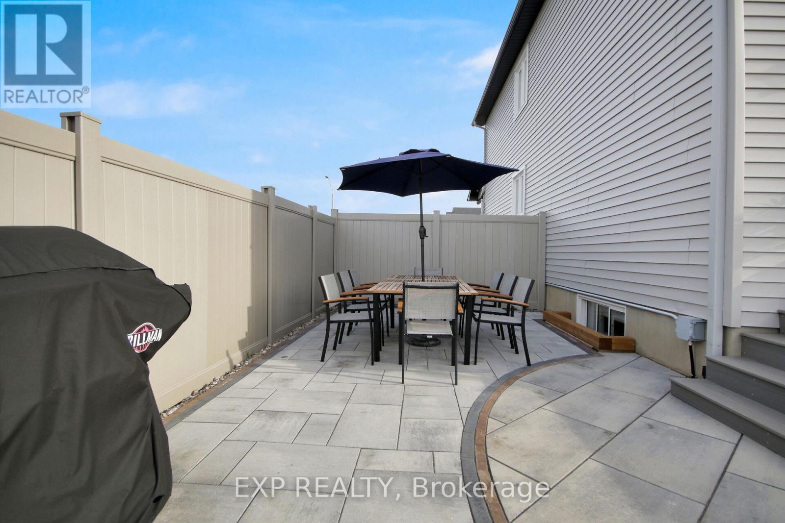 












223 STATION TRAIL

,
Russell,




Ontario
K4R0C9


