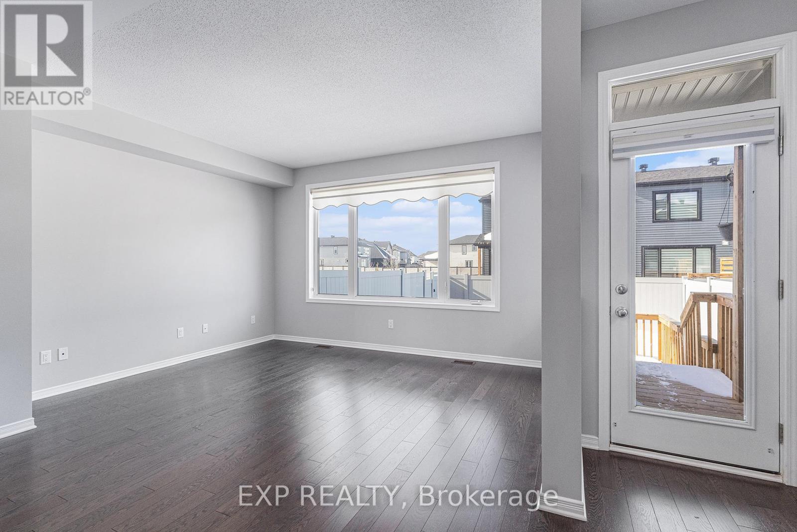 












379 COPE DRIVE

,
Ottawa,




Ontario
K2V0P7

