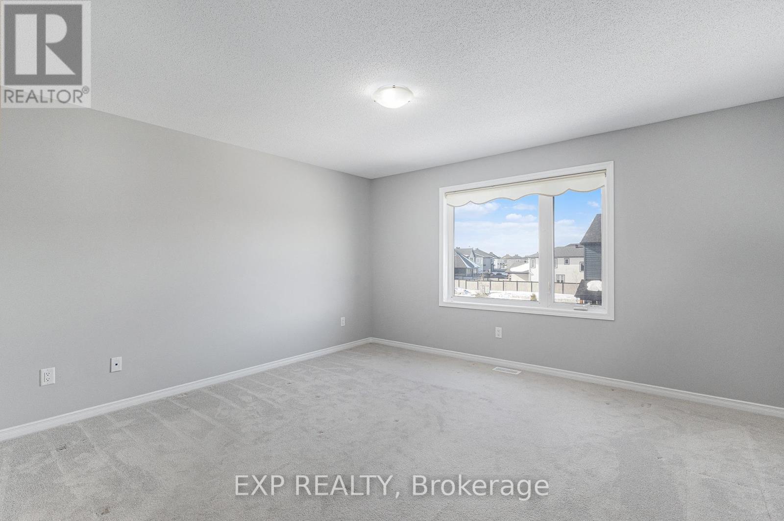 












379 COPE DRIVE

,
Ottawa,




Ontario
K2V0P7

