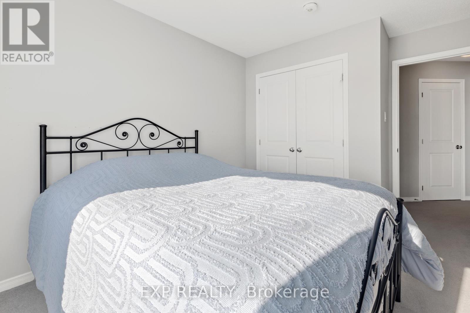 












379 COPE DRIVE

,
Ottawa,




Ontario
K2V0P7

