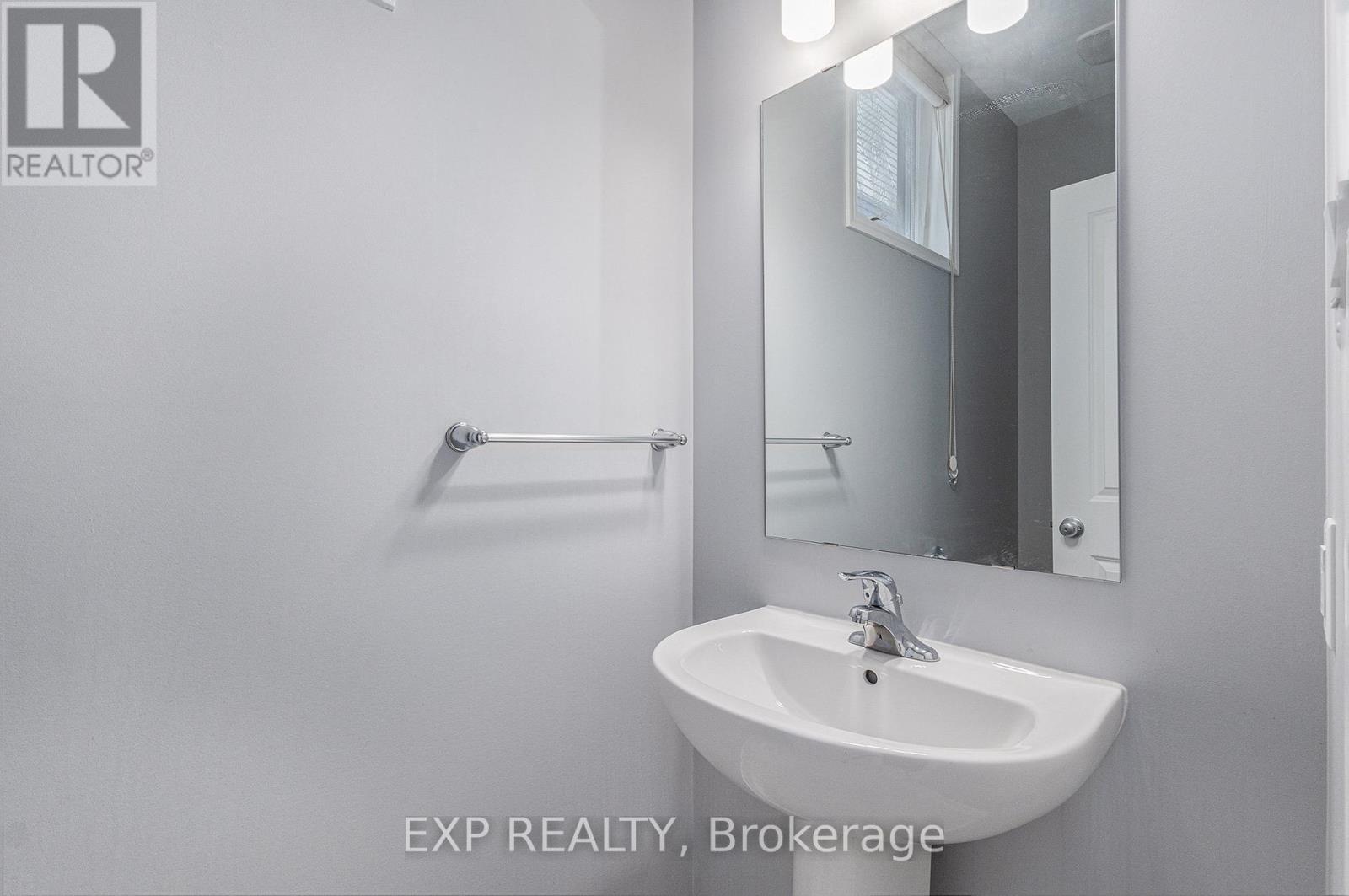 












379 COPE DRIVE

,
Ottawa,




Ontario
K2V0P7

