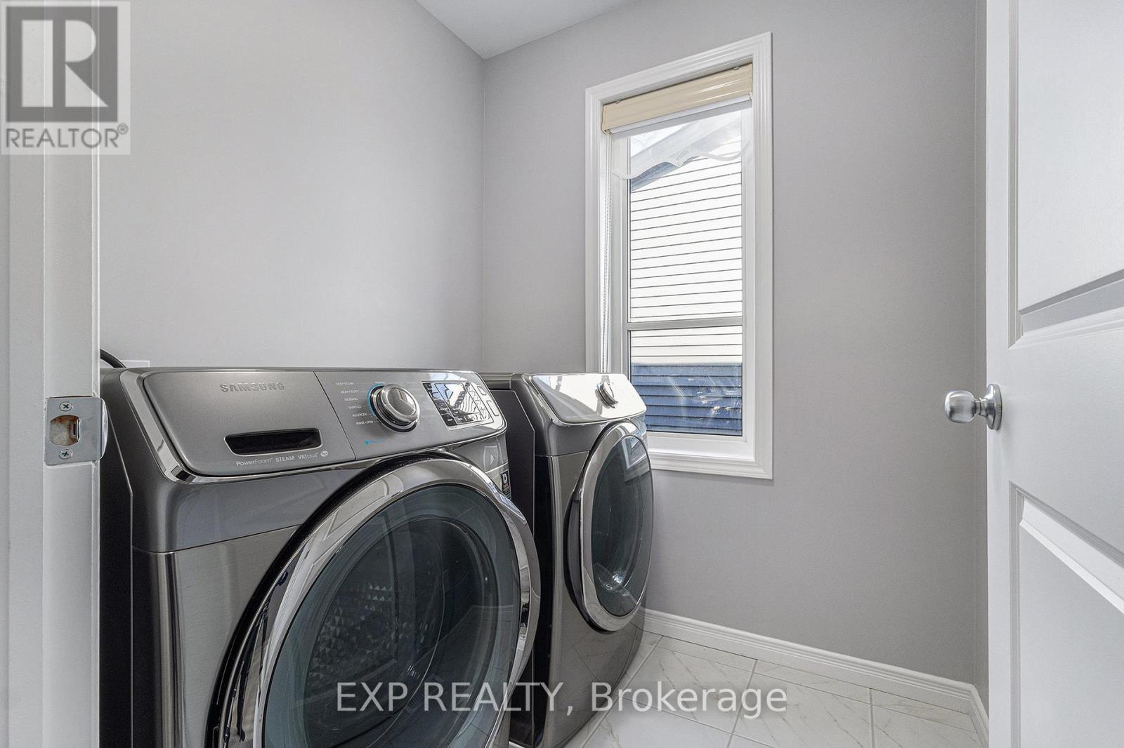 












379 COPE DRIVE

,
Ottawa,




Ontario
K2V0P7

