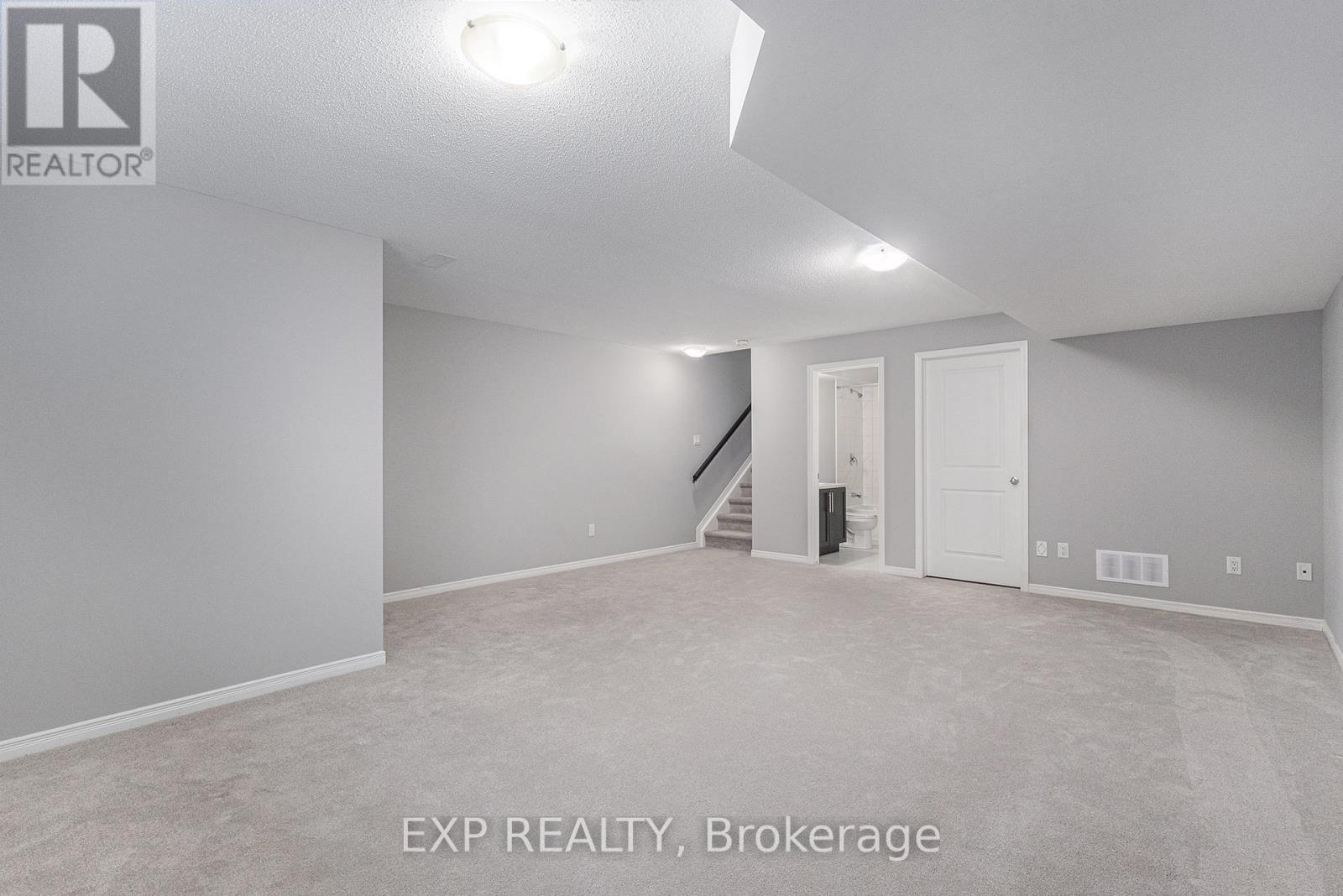 












379 COPE DRIVE

,
Ottawa,




Ontario
K2V0P7

