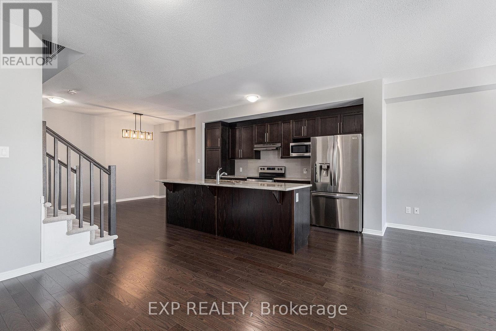 












379 COPE DRIVE

,
Ottawa,




Ontario
K2V0P7


