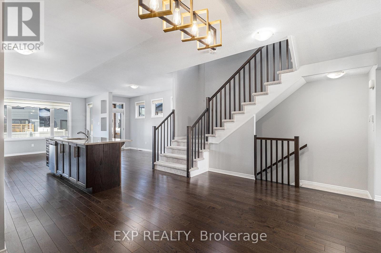 












379 COPE DRIVE

,
Ottawa,




Ontario
K2V0P7

