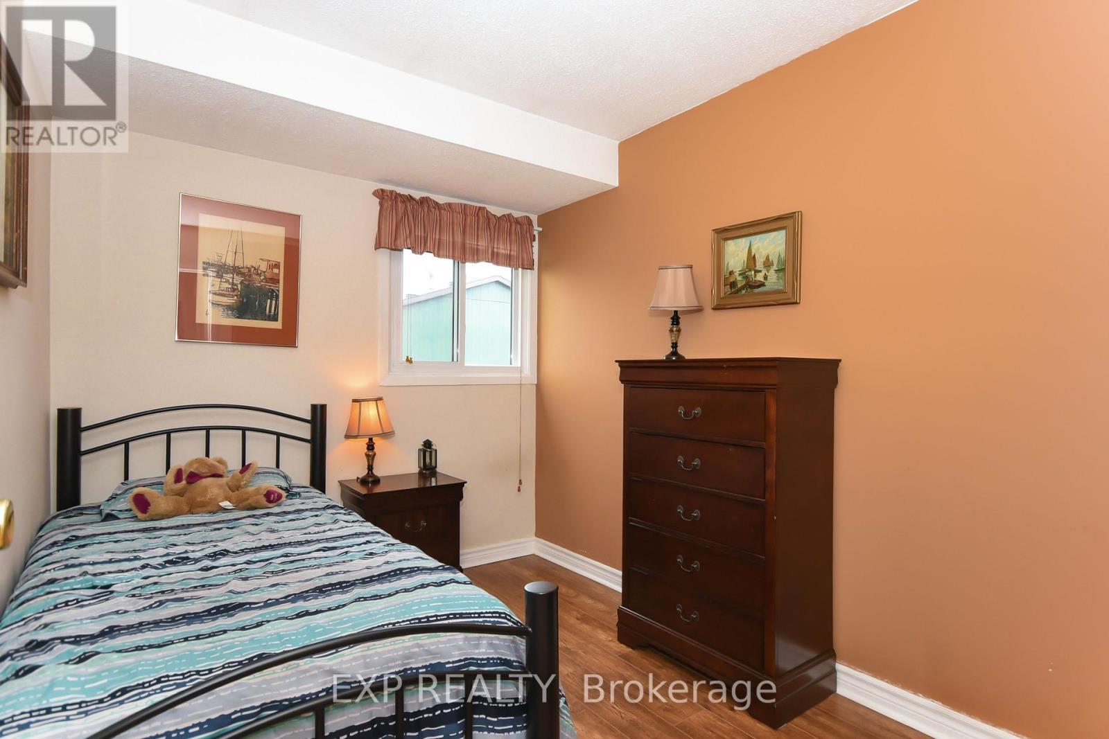 












1627 MEADOWBROOK ROAD

,
Ottawa,




Ontario
K1B4W6

