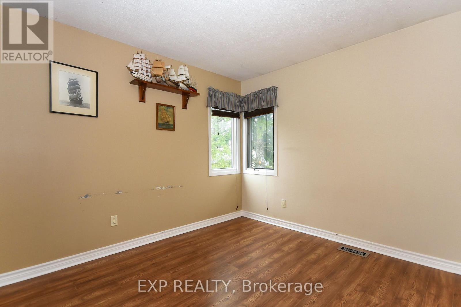 












1627 MEADOWBROOK ROAD

,
Ottawa,




Ontario
K1B4W6

