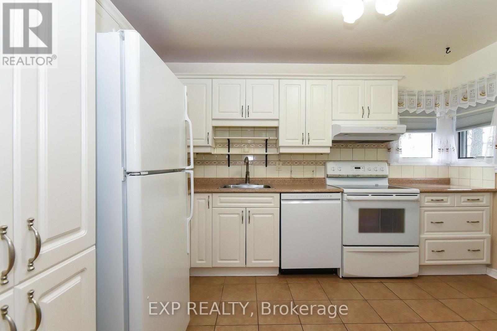 












1627 MEADOWBROOK ROAD

,
Ottawa,




Ontario
K1B4W6

