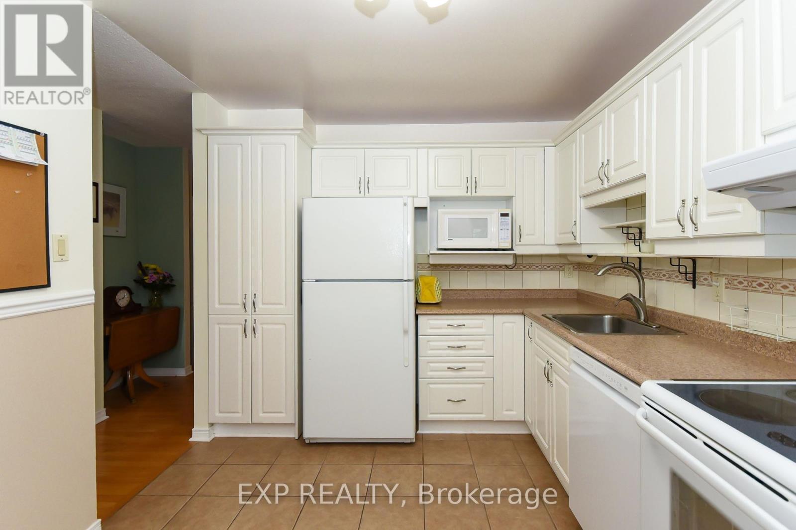 












1627 MEADOWBROOK ROAD

,
Ottawa,




Ontario
K1B4W6


