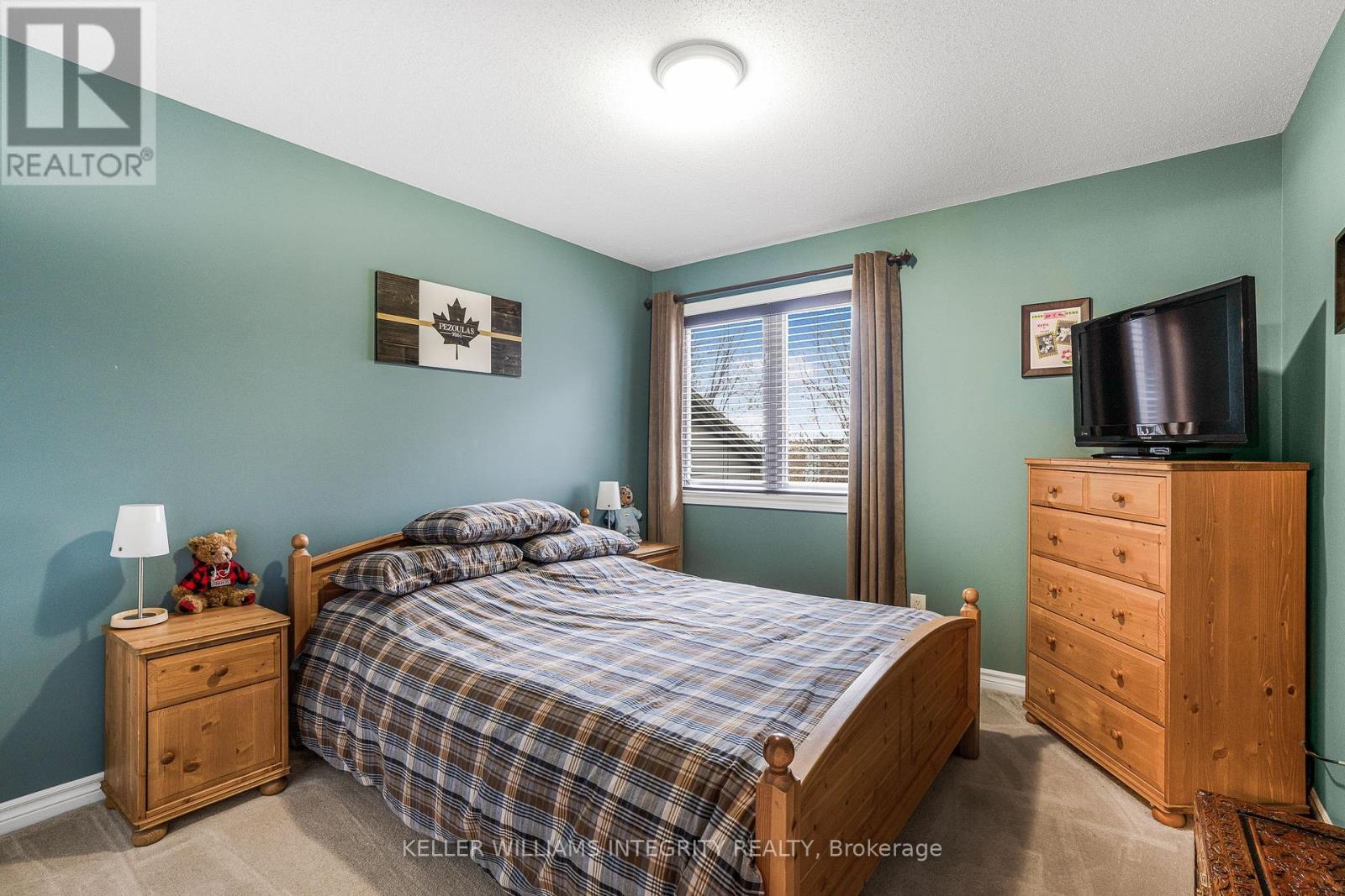 












527 SALZBURG DRIVE

,
Ottawa,




Ontario
K4A0C6

