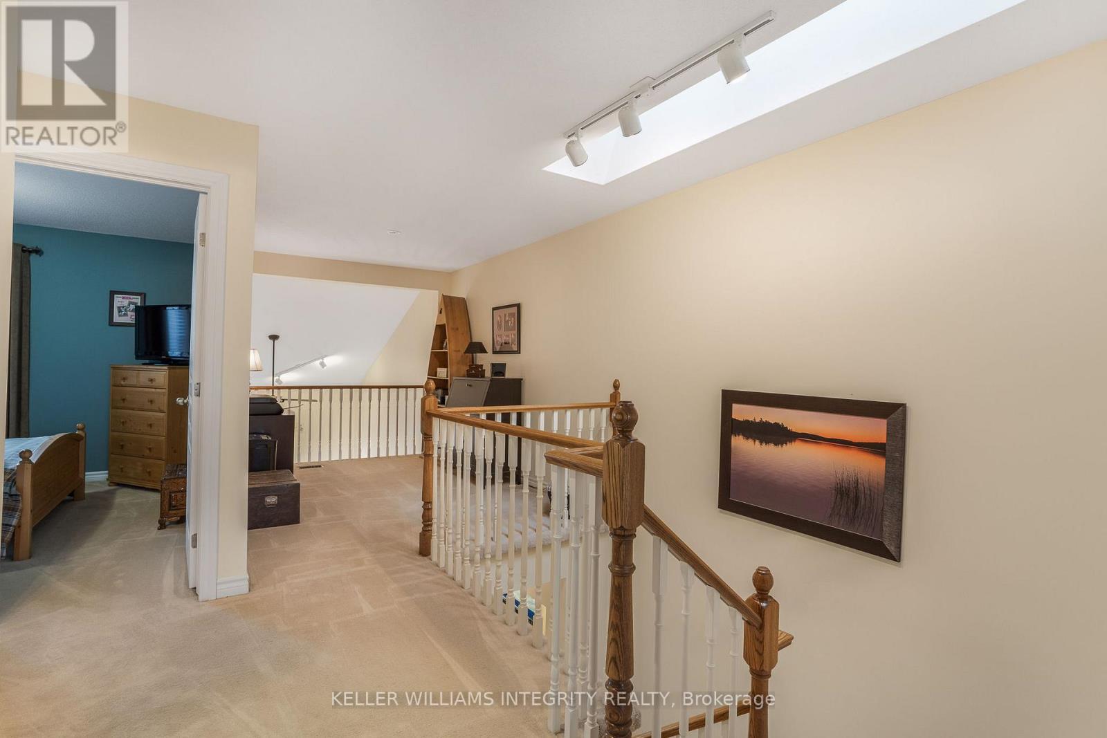 












527 SALZBURG DRIVE

,
Ottawa,




Ontario
K4A0C6

