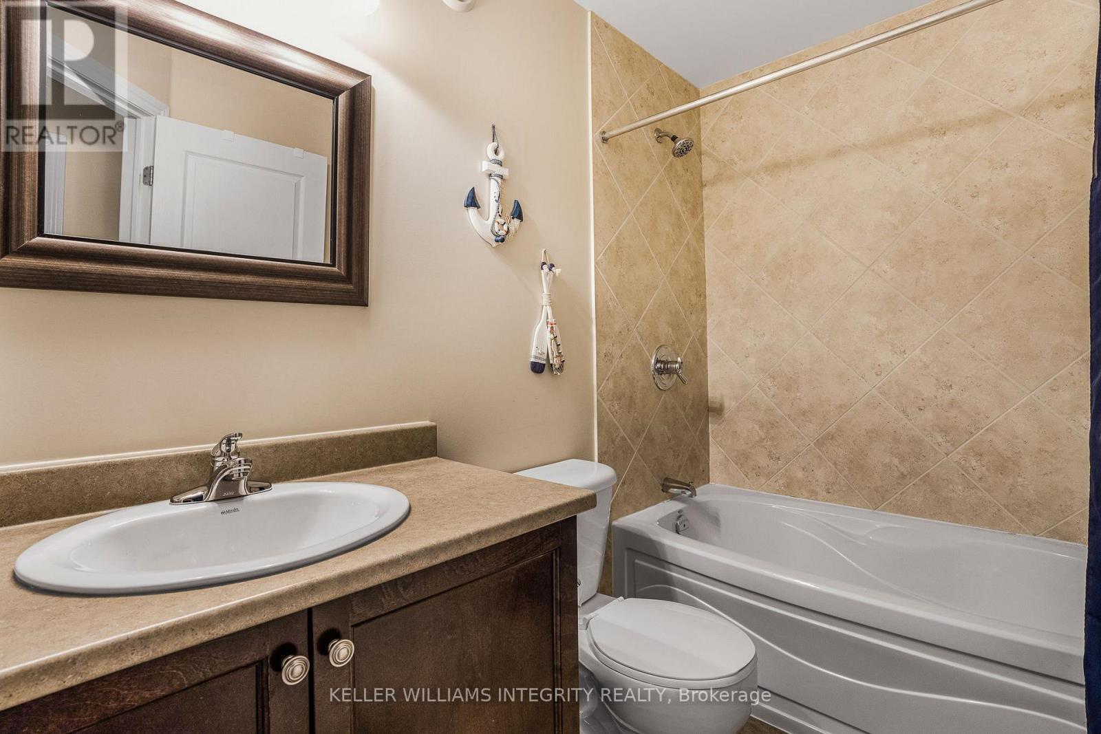 












527 SALZBURG DRIVE

,
Ottawa,




Ontario
K4A0C6

