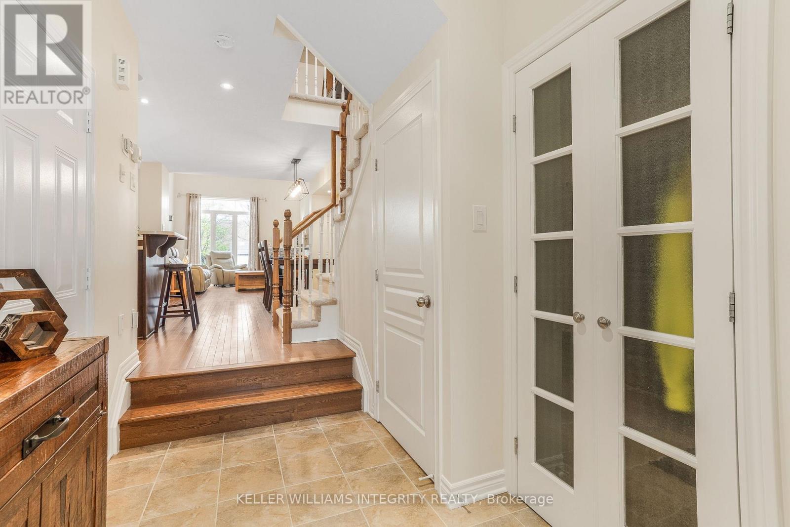 












527 SALZBURG DRIVE

,
Ottawa,




Ontario
K4A0C6

