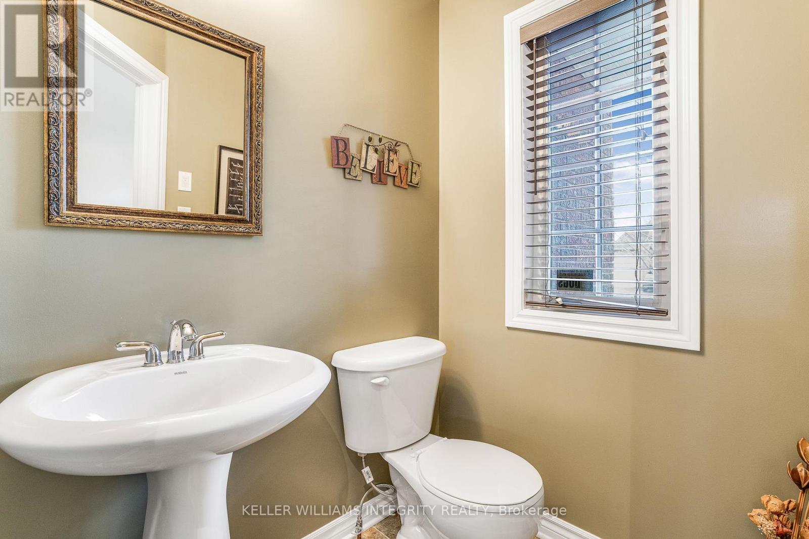 












527 SALZBURG DRIVE

,
Ottawa,




Ontario
K4A0C6

