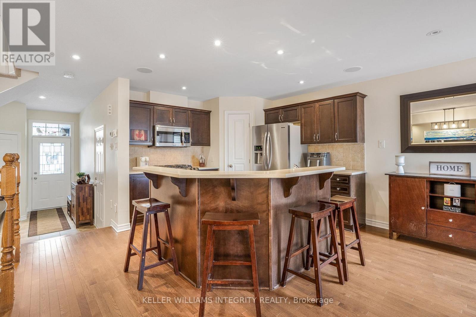 












527 SALZBURG DRIVE

,
Ottawa,




Ontario
K4A0C6

