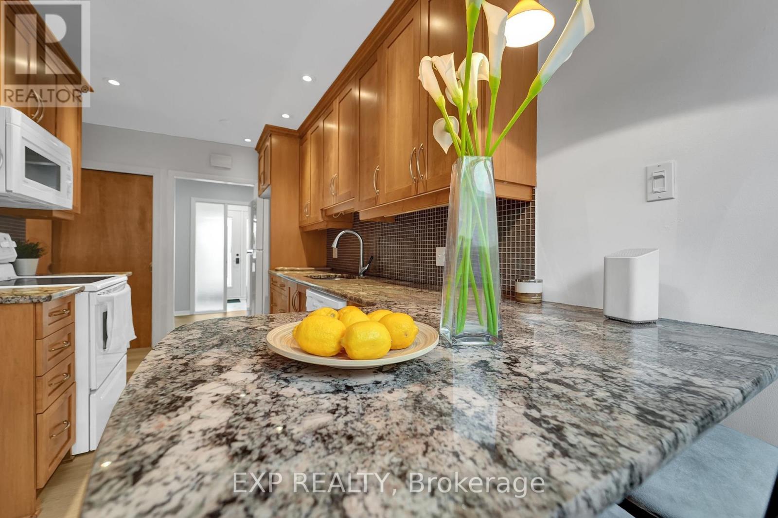 












1884 SAVOY PLACE N

,
Ottawa,




Ontario
K2C0W1

