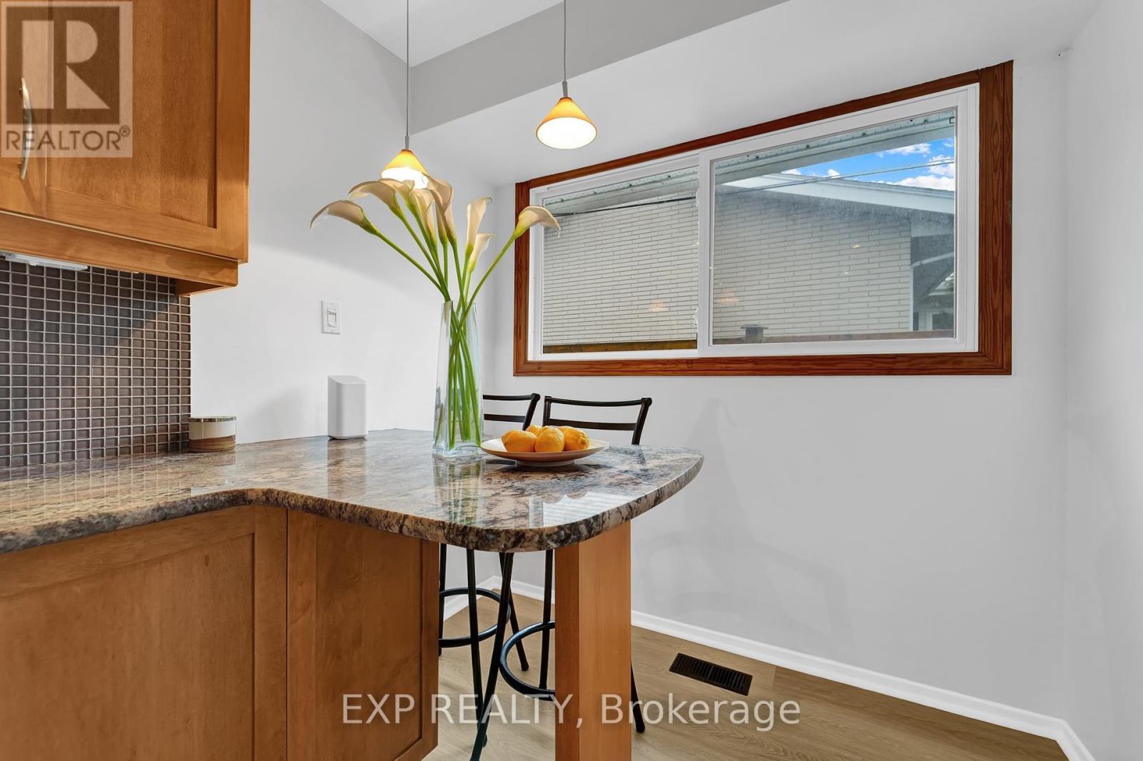












1884 SAVOY PLACE N

,
Ottawa,




Ontario
K2C0W1

