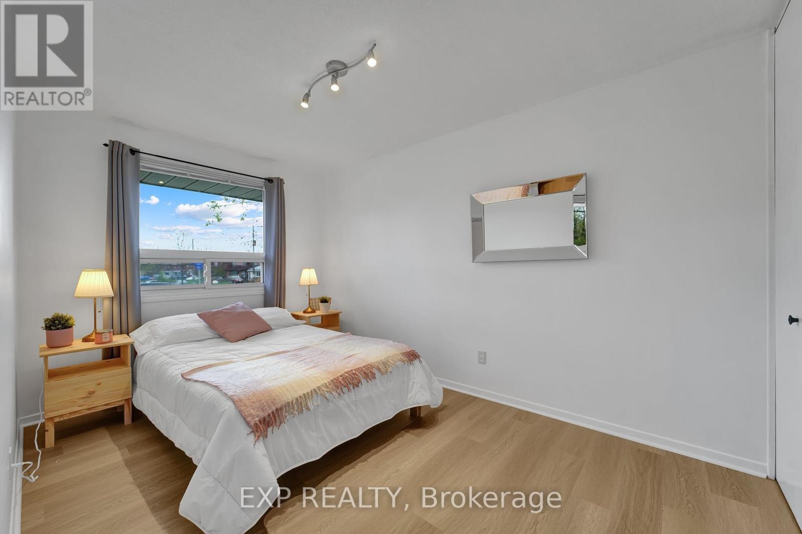 












1884 SAVOY PLACE N

,
Ottawa,




Ontario
K2C0W1

