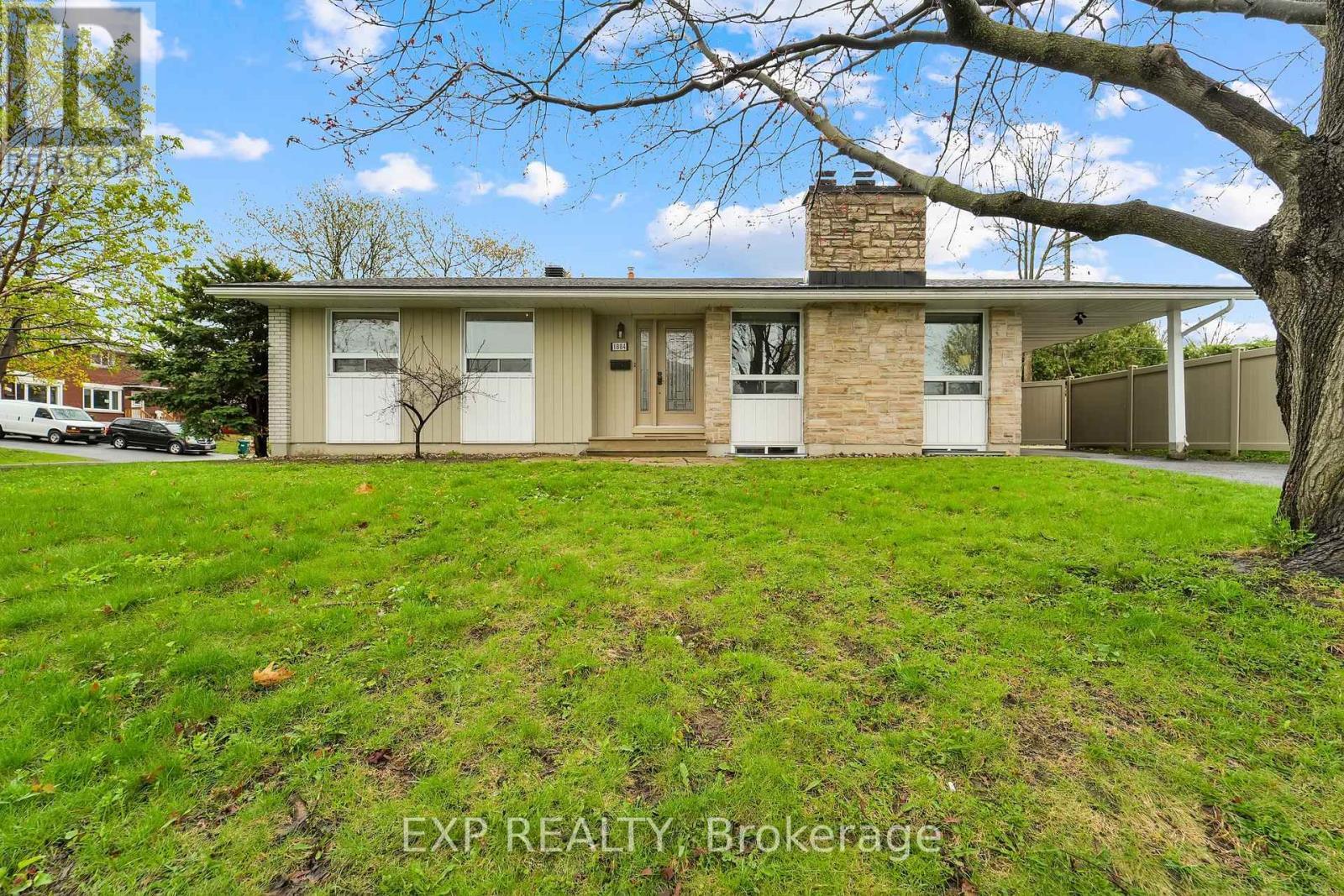 












1884 SAVOY PLACE N

,
Ottawa,




Ontario
K2C0W1

