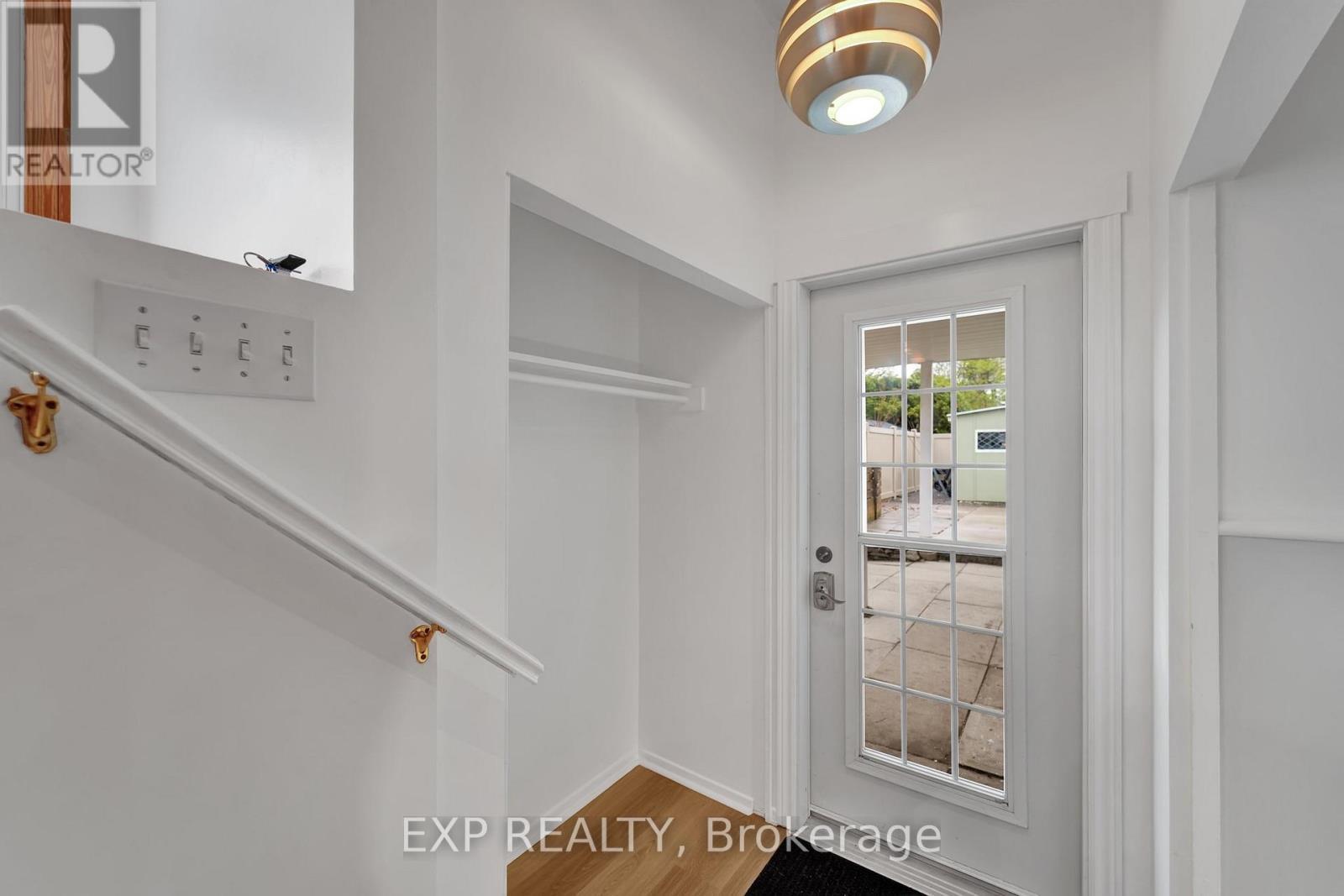 












1884 SAVOY PLACE N

,
Ottawa,




Ontario
K2C0W1

